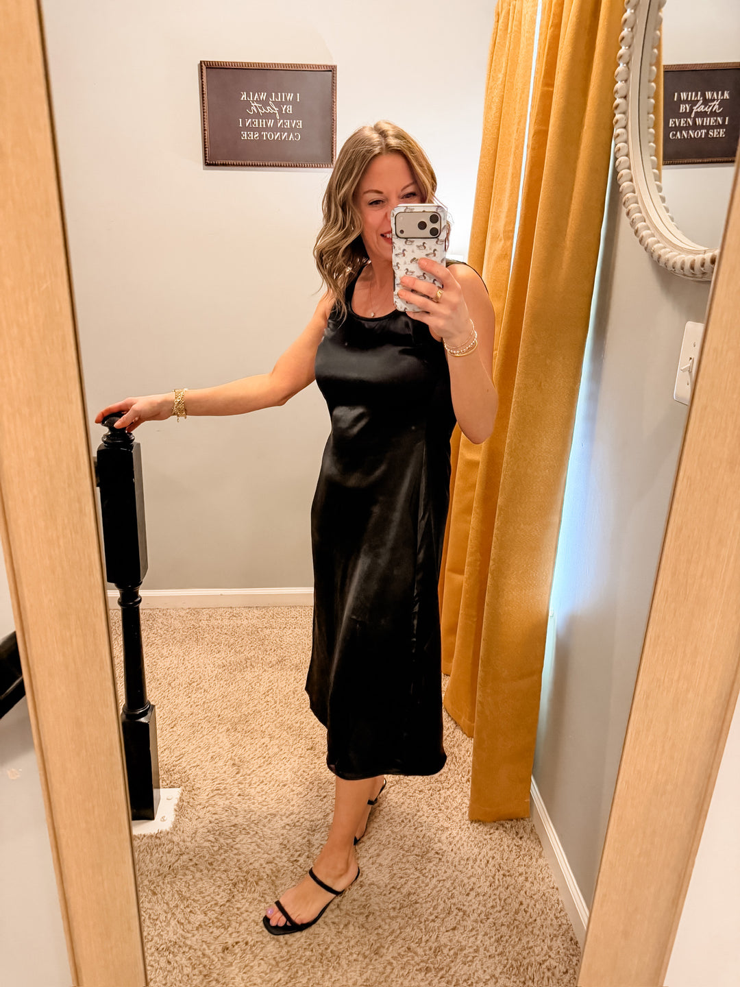 A Basic Midi Dress Black / Small
