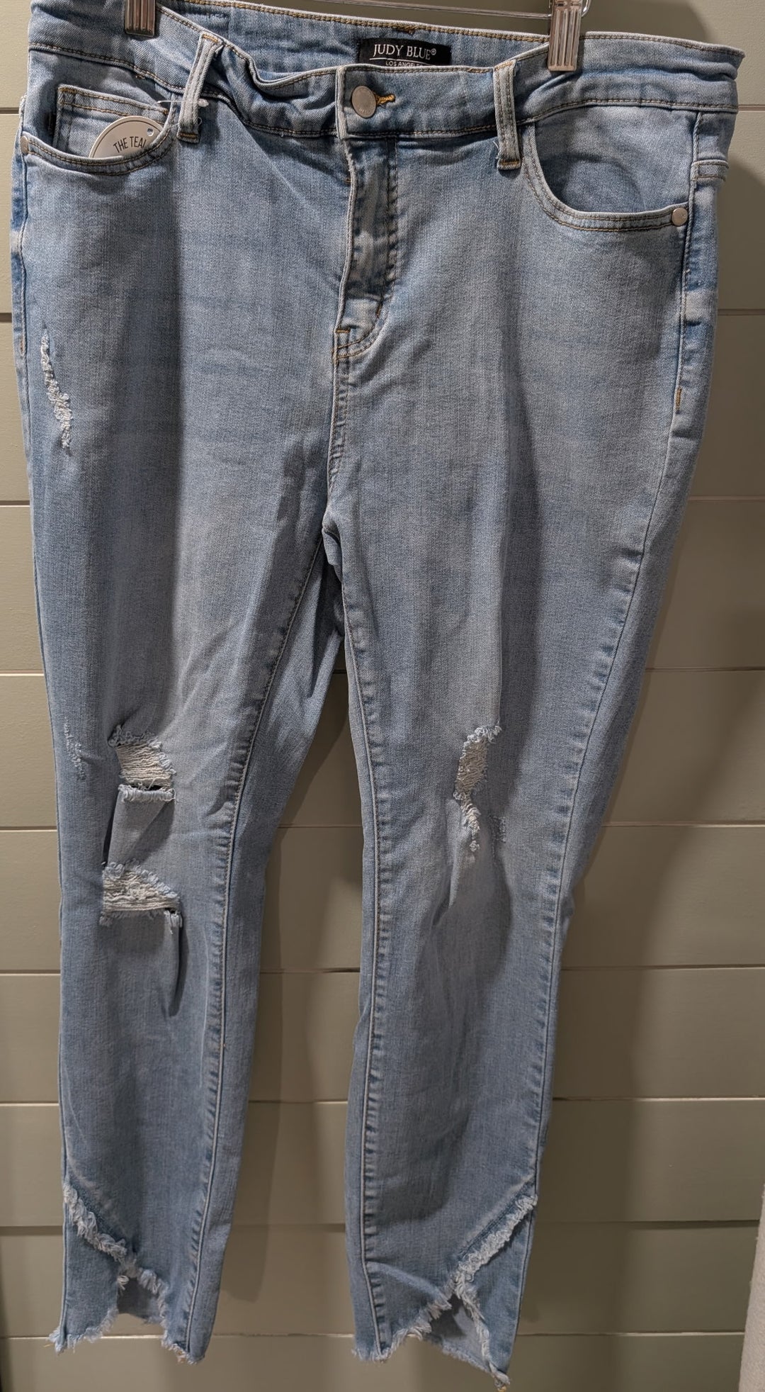 JB Tulip Hem Skinny 15