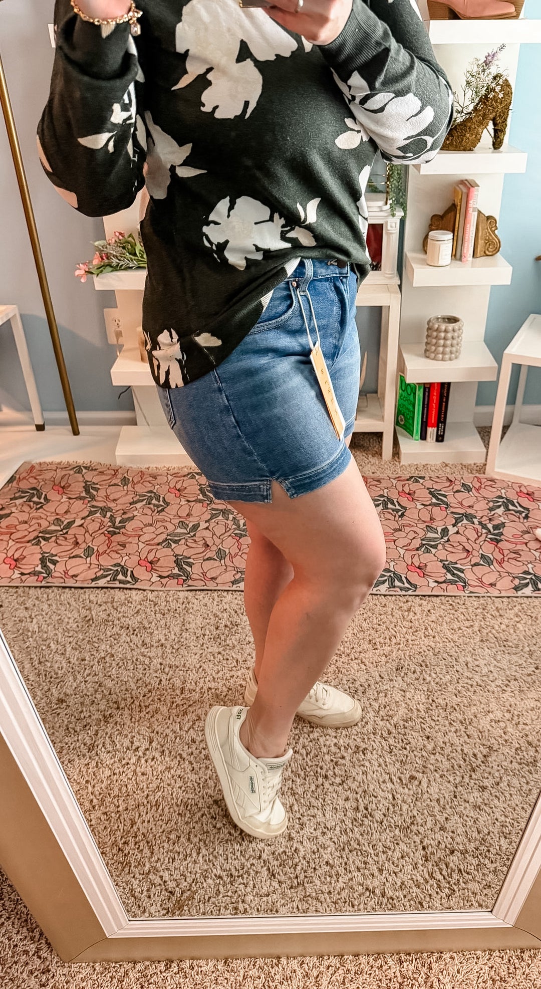 Risen High Rise Side Slit Basic Shorts