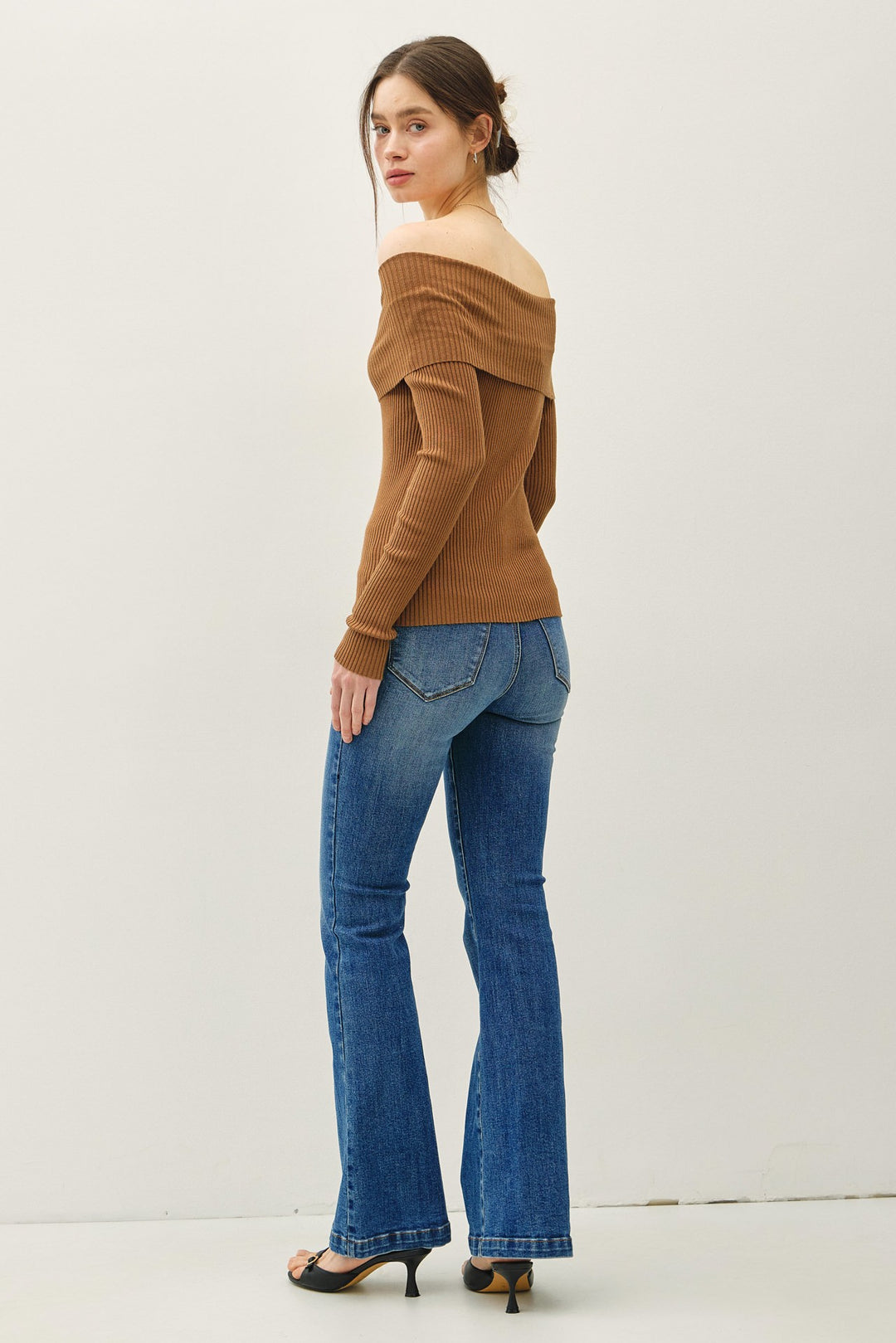 Ribbed Longsleeve Roll Shoulder Button Up Top