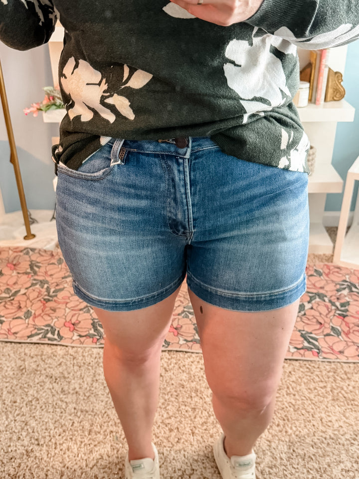 Risen High Rise Side Slit Basic Shorts