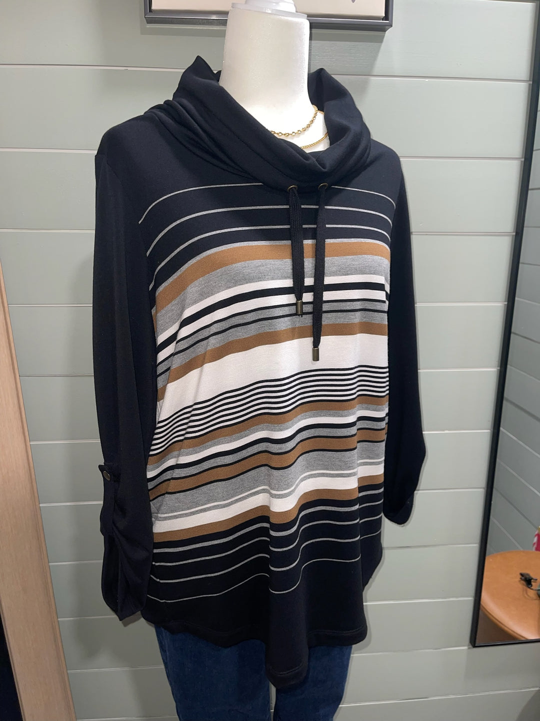 RR-Striped Cow Neck Top - M