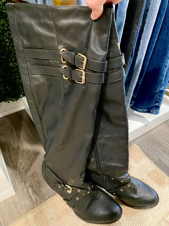 Black Knee high boots 8.5