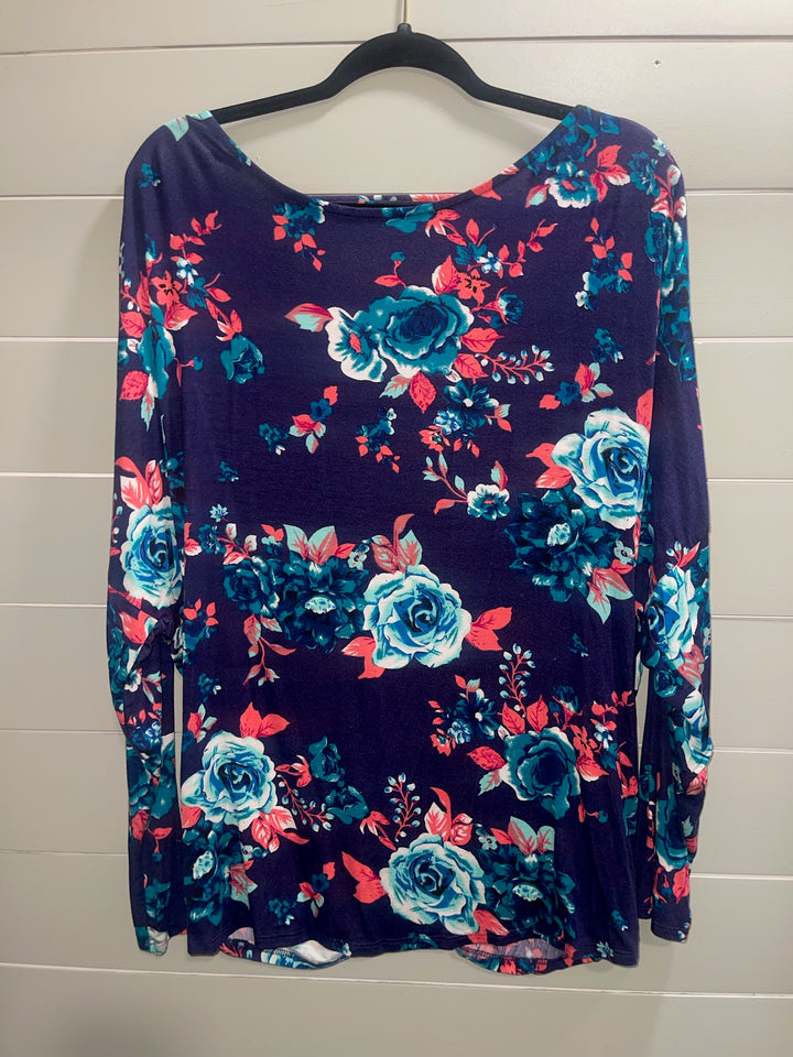 White Birch Navy Floral open back twist top XL