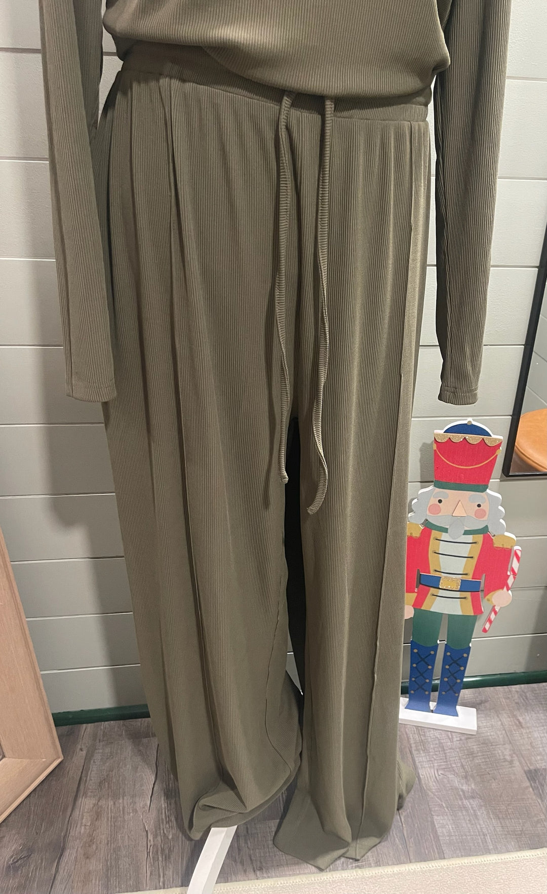 BTFBM-2PC Loungewear Set - XXL (NWT)