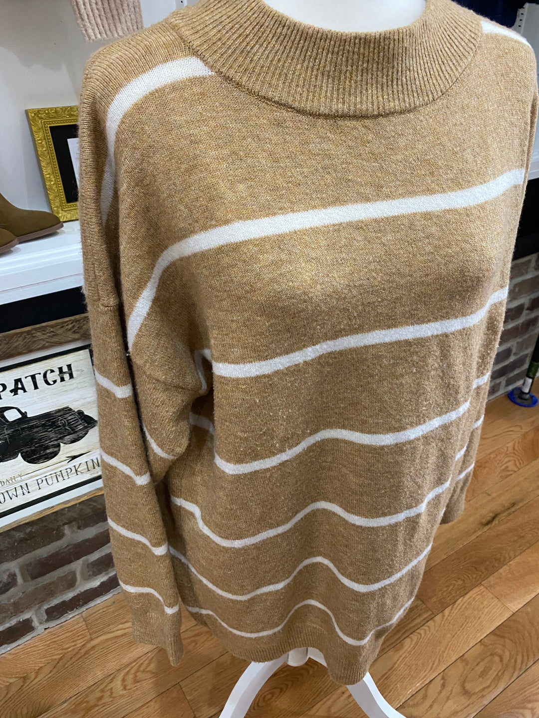 AND Tan/Cream Sweater-M