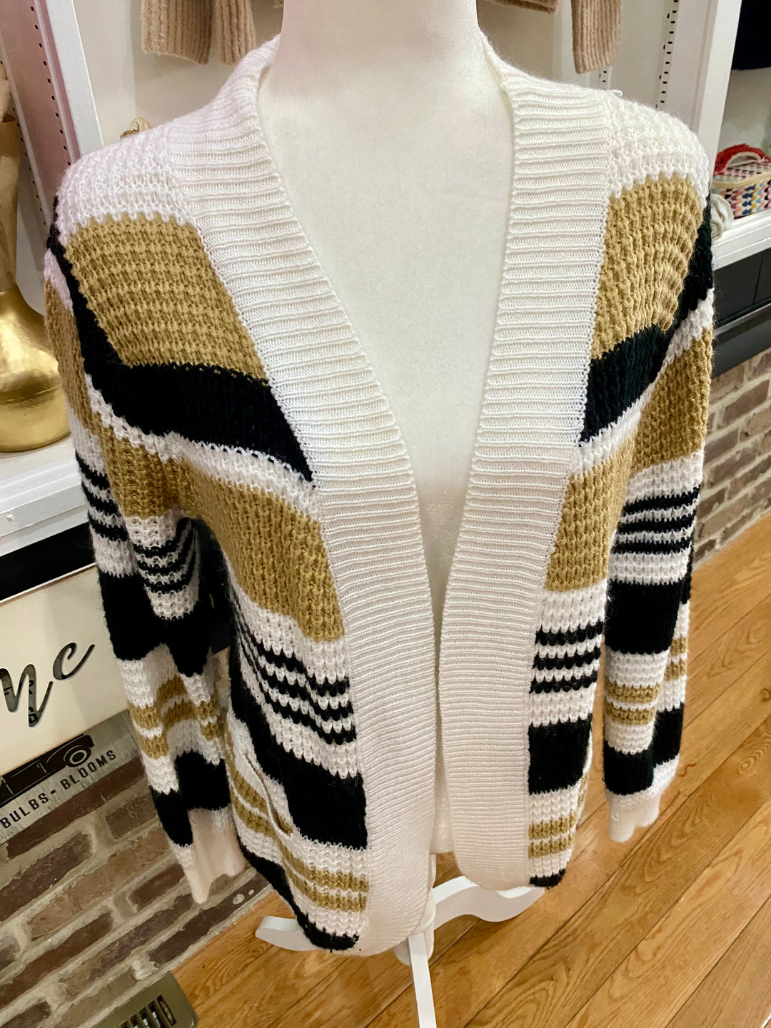Cream/Black Cardi-S
