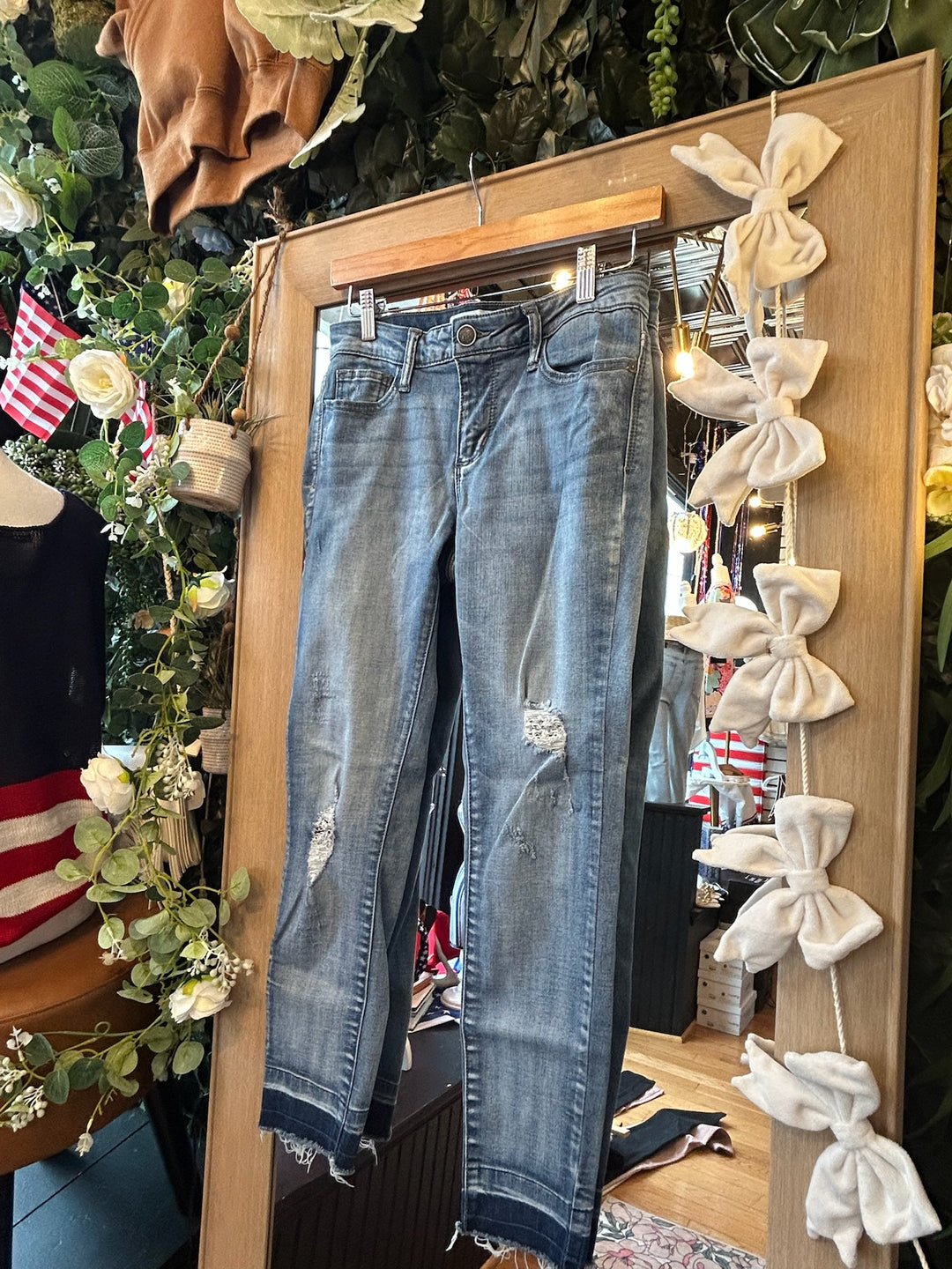 JB - Distressed Skinny Jeans - 5