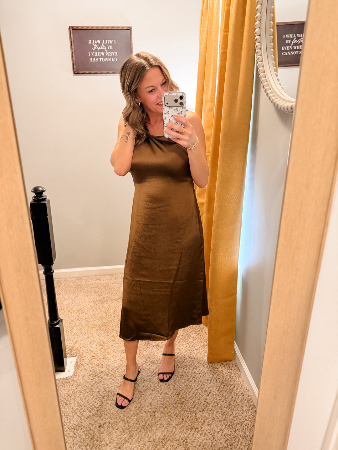 A Basic Midi Dress Black / Small