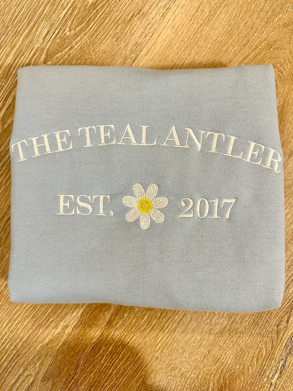 The Teal Antler- Daisy Embroidered Crew Neck - The Teal Antler Boutique