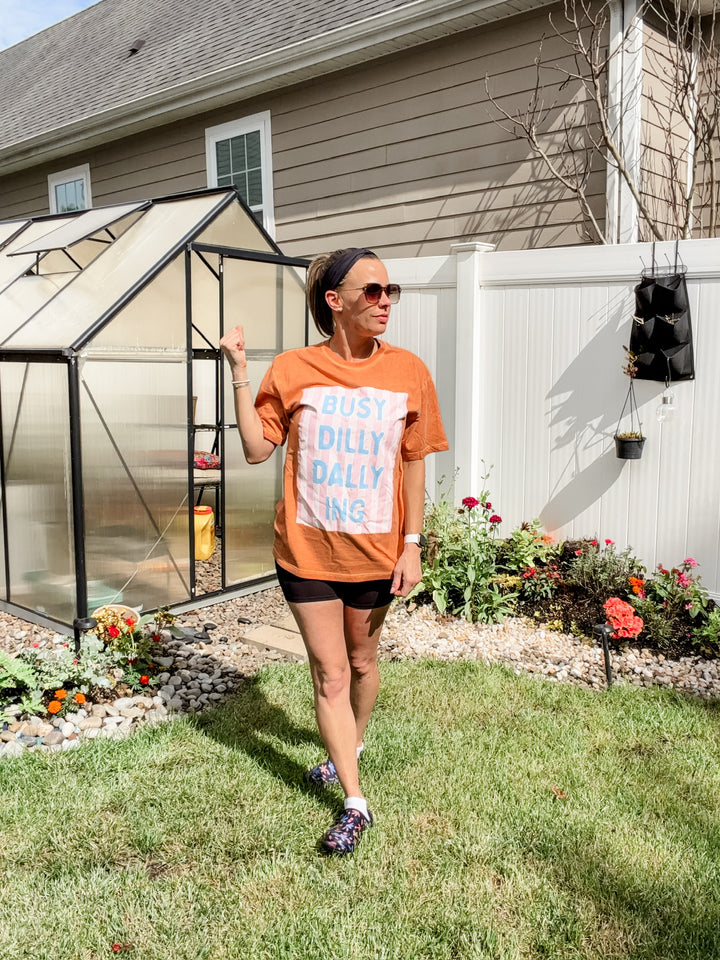 Dilly-Dally Graphic Tee