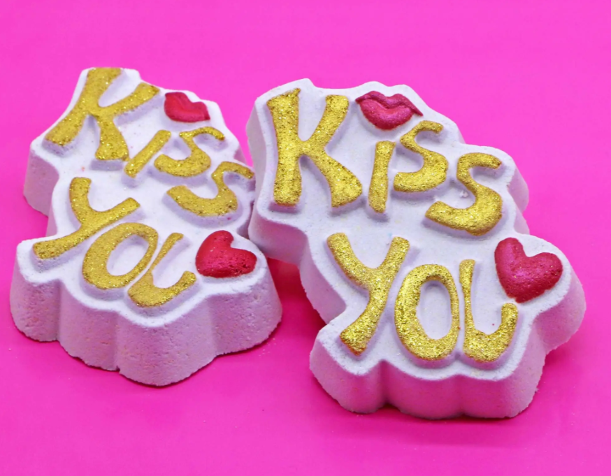 Kiss You Valentines Bath Bomb - The Teal Antler Boutique