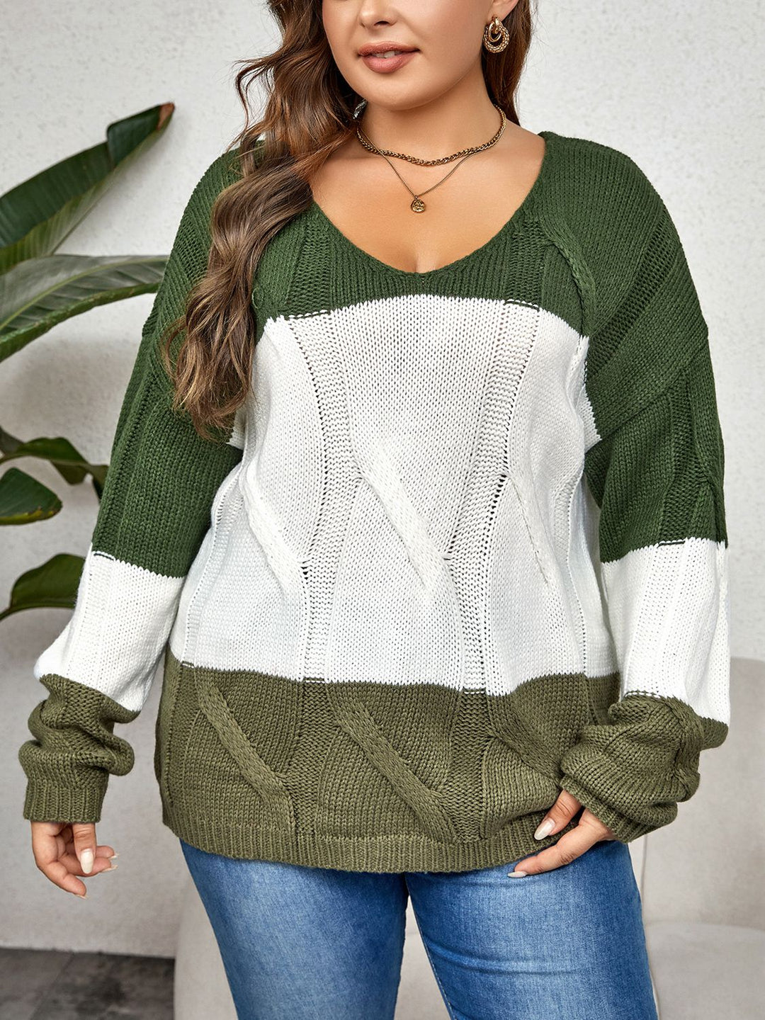 Curvy Color Block Long Sleeve Sweater - The Teal Antler Boutique